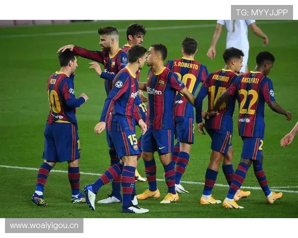 巴萨重返欧冠强队行列趋势显现，竞争格局与赛季走势带来变化